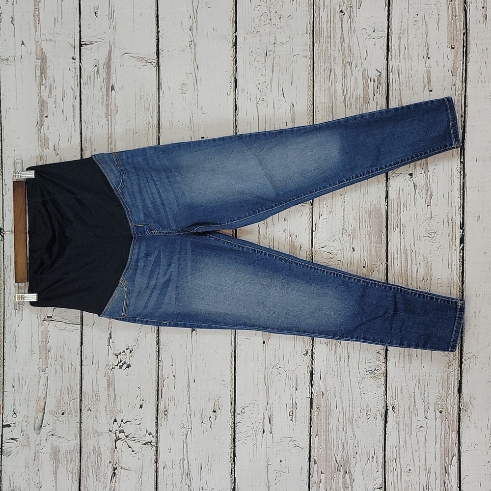 NWOT - Isabel Skinny Crop Jeans